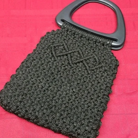 Vintage 70s Boho Handmade Macrame Crochet Purse D-Hoop Handles Lined w/ Pockets - Picture 2 of 12